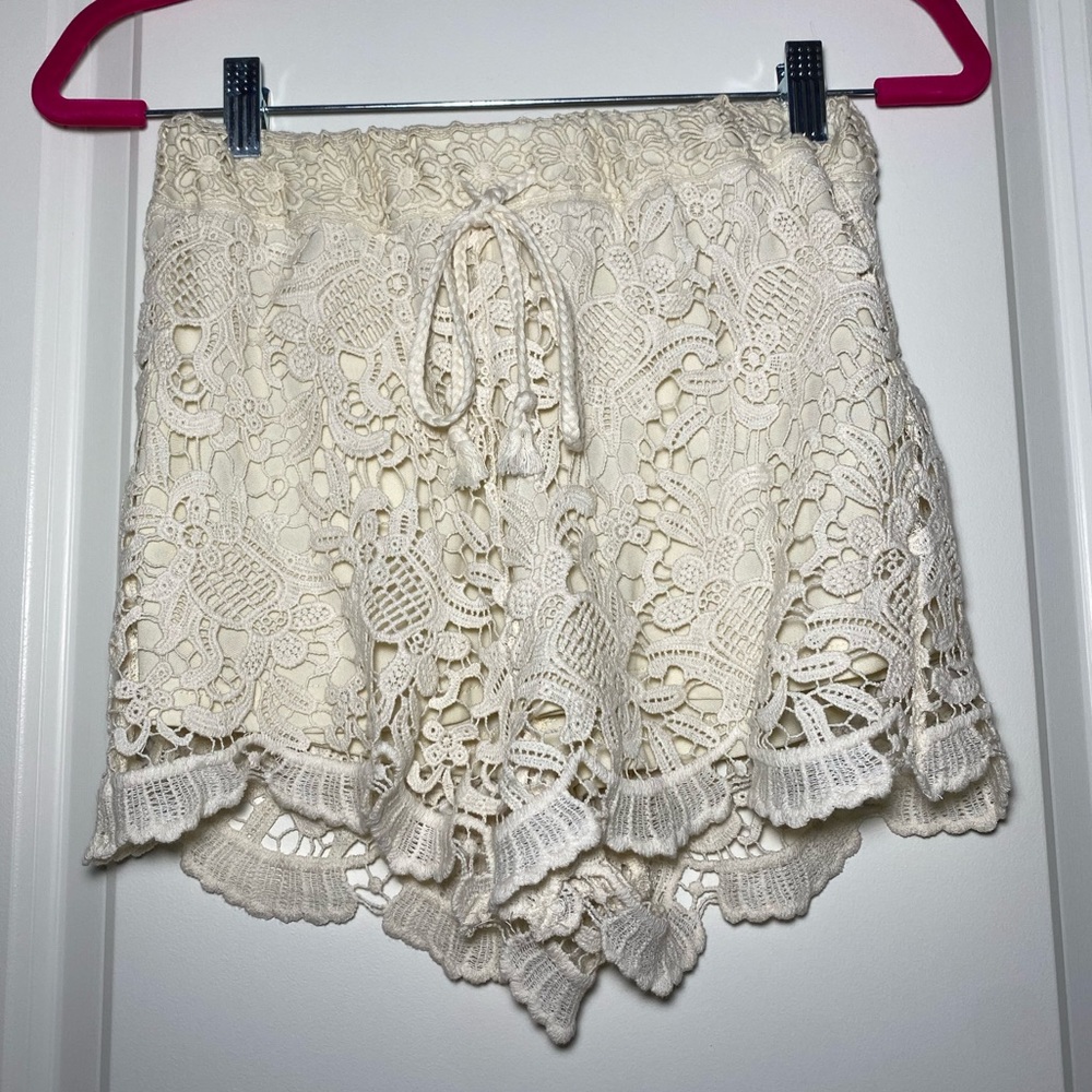 Papaya Cream Floral Lace Shorts